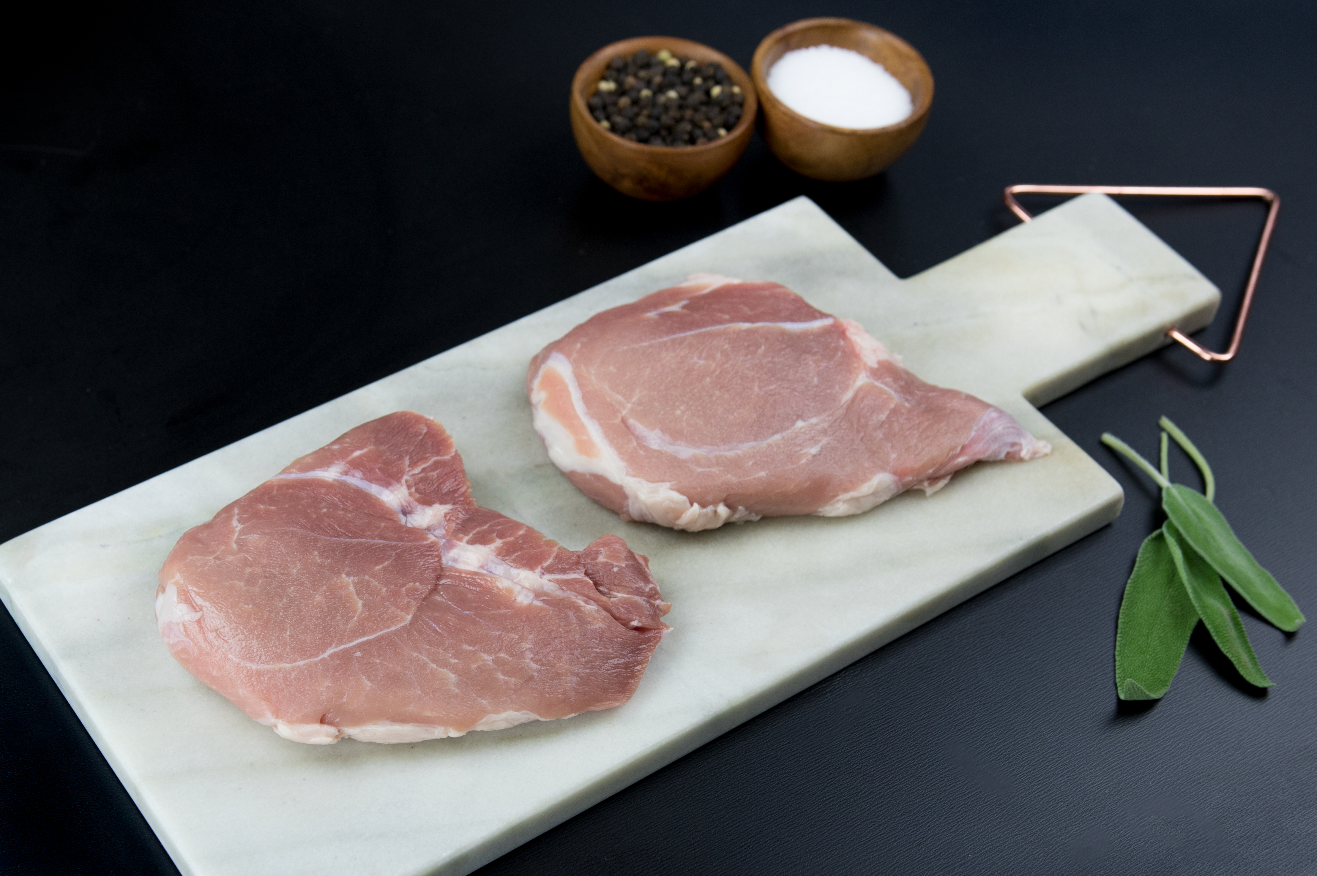 Crispy Breaded Pork Cutlets